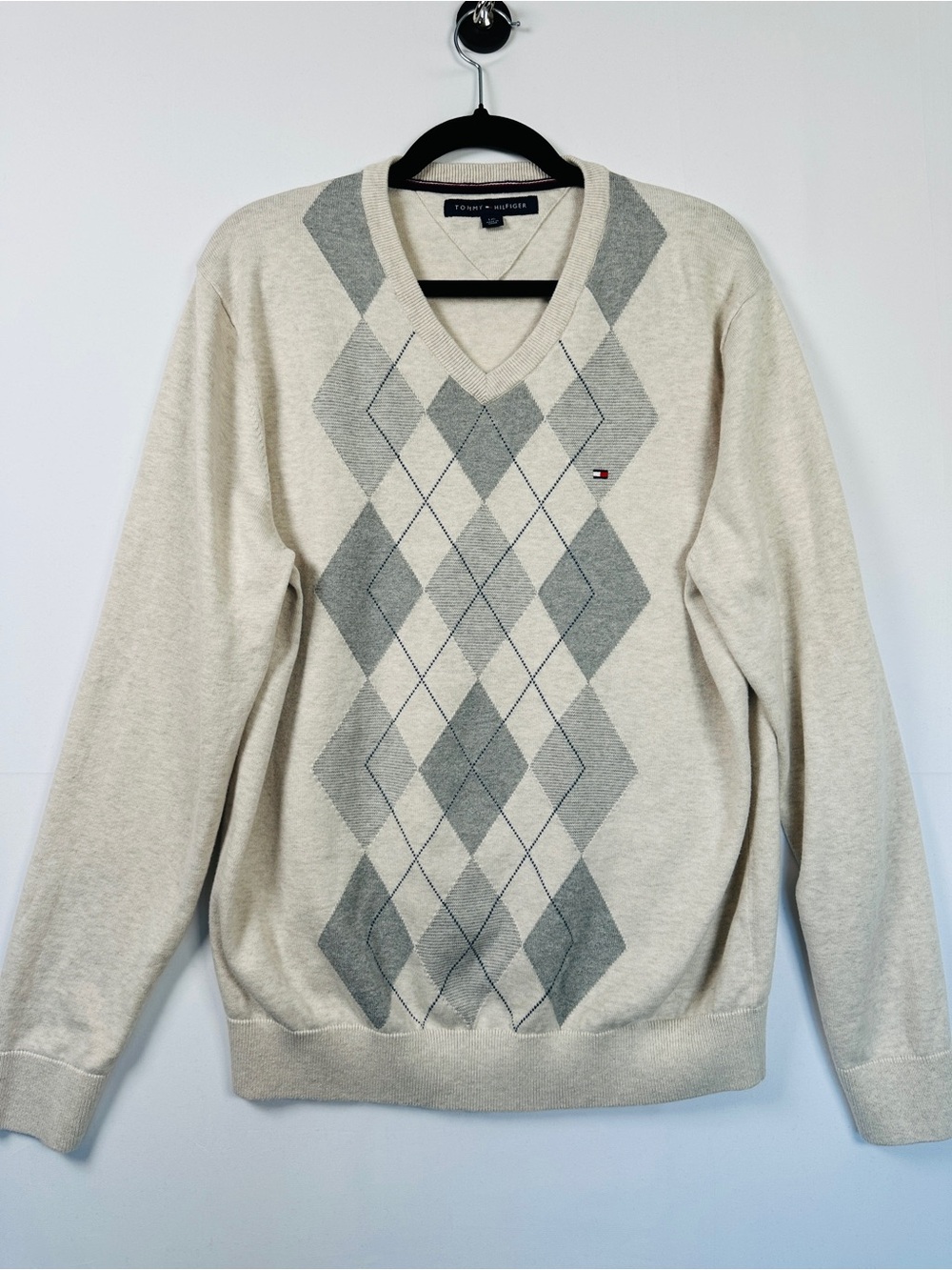 Tommy Hilfiger Men’s Cotton Argyle V-Neck Sweater Beige Grey Size L